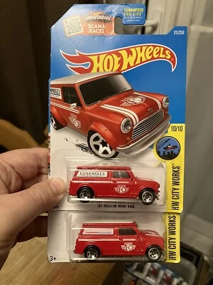 Hot Wheels '67 Austin Mini Van HW City Works ERROR DE IMPRESIÓN Foto 1 de 4