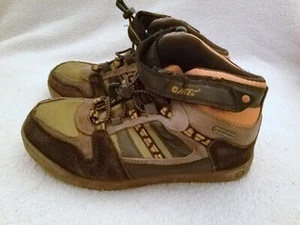 Hi-Tec ~ Zapatos de Senderismo para Niños ~ Talla 4 ~ Marrón/Naranja ~ Impermeables ~ Vástagos de Acero - Imagen 1 de 6