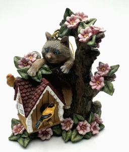 Bradford Editions Cat's Meow Ornament "UP A TREE" Birds Cat Birdhouse 1996 MINT - Picture 1 of 9