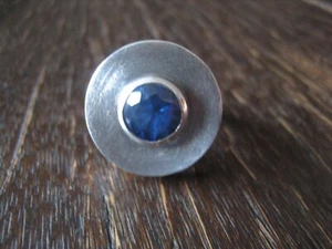 Extravagante anillo de diseño modernista plata 925 piedra azul Escandinavia años 60 - Imagen 1 de 5