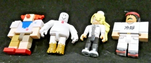 Lote de 4 figuras Roblox - Imagen 1 de 2
