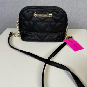 Brand New with Defect Betsey Johnson Dome Women's Crossbody Bag Purse Black - Picture 1 of 9