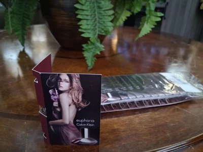 Lote de 12 novas amostras Euphoria Calvin Klein 0,04 oz - Imagem 1 de 2