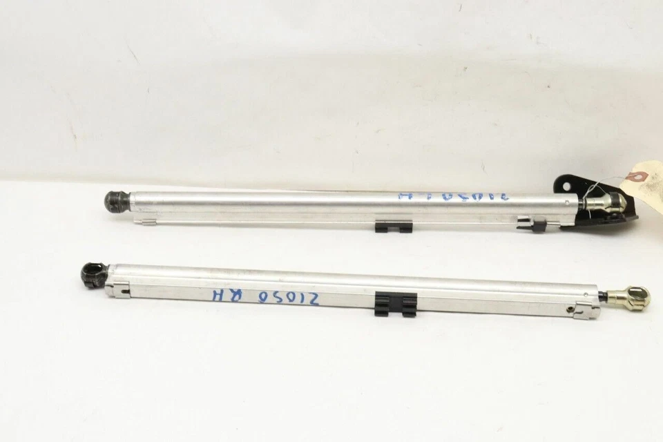 BMW 650i E64 2006-2010 convertible cubierta superior cilindros de amortiguador hidráulicos OEM usados Foto 1 de 4