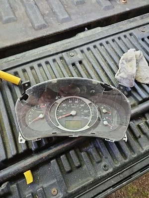 Hyundai Tucson 2005 velocímetro usado Foto 1 de 4