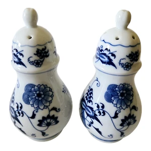 Vintage Blue Danube Salt & Pepper Shaker Set Rectangle Mark Blue Onion Japan 3/5 - Picture 1 of 4