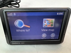 Garmin Nuvi 265 GPS Navigation System W/Charging Cord&Weighted Dashboard Mat - Picture 1 of 5
