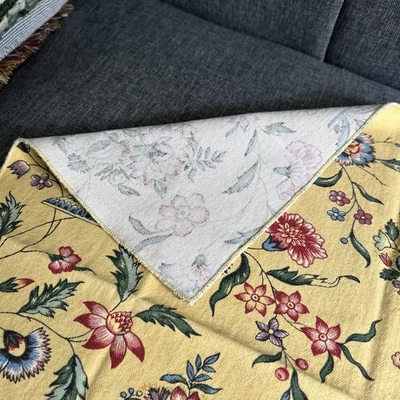 Guardanapos decoradores 5th Ave Covington tecido amarelo floral jacobbean conjunto de 6 em excelente estado usado! - Imagem 1 de 4