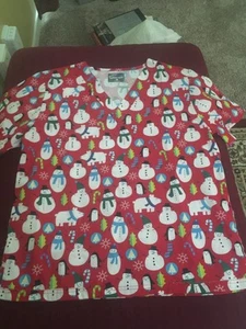 Butter Soft Scrub Top Sz Medium Christmas Scrub Multicolored - Picture 1 of 1
