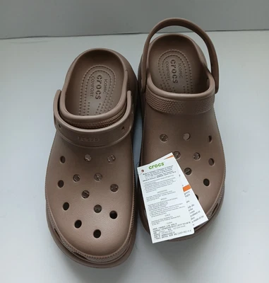 Zueco Crocs Classic Crush Unisex [Hombre 10 - Mujer 12] Mate Marrón Latte Mega Foto 1 de 3