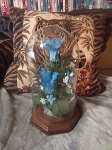 Glass dome blue,green and white artificial flower arrangement,wood base. - Picture 1 of 13