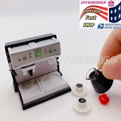 Cafeteira Expresso cozinha miniatura 1/12 casa de bonecas com conjunto de xícara de panela - Imagem 1 de 4