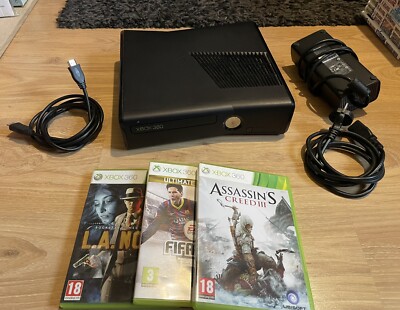 Microsoft - Xbox 360 S (Slim) Console de Jeu Vidéo 4 Go - Noir (Reconditionné