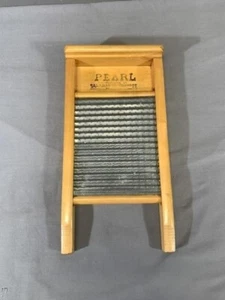 Vtg PEARL Canadian Woodenware washboard - wood & plastic 16 3/4" x 8 1/4" x 2" - Picture 1 of 8