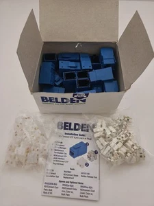 Belden REVConnect RVAMJKUBL-B24 10GX CAT6A Modular Jack Blue 24 Pieces - Afbeelding 1 van 3