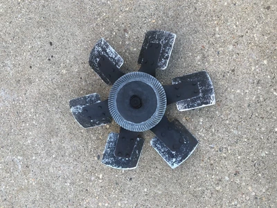 Ventilador de refrigeración International Scout 304 345 International Harvester Pickup 392 Foto 1 de 2