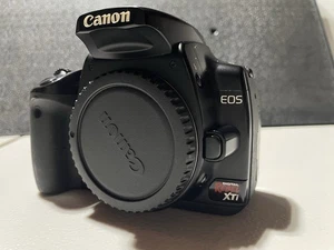 Canon EOS Digital Rebel 400D/XTi DSLR (Body Only) - Picture 1 of 11