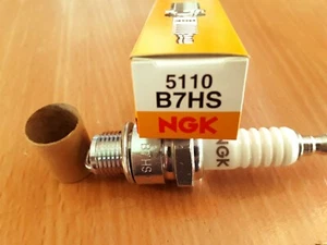 BOUGIE NGK B7HS MOBS PEUGEOT 103+ FOX / MOTOBECANE - MOTOCONFORT-MBK 51 AV10 - Imagen 1 de 1