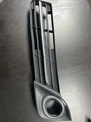 Крышка противотуманной фары передняя левая для Toyota Camry 2012 2013 2014 годов выпуска 5204006150 от оригинального производителя - Изображение 1 из 4