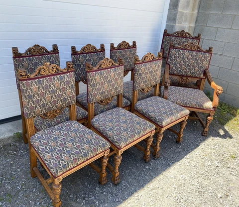 SET OF 8 CARVED R. J. HORNER OAK GRIFFIN DINING CHAIRS Cover