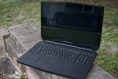 Alienware 17 r2 4980HQ - 16GB - 128GB / 1TB - GTX 980M 4GB  - Touchscreen - Image 1 of 4