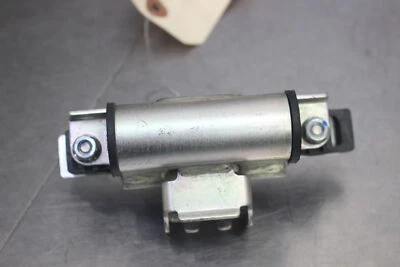 09-16 Yamaha FZ6R Gas Fuel Tank Bracket - Image 1 of 4