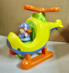 Fisher Price Little People Spin ‘N Fly Helicopter & Pilot  (K) - Picture 1 of 8
