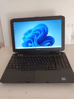 DELL LATITUDINE E5530 NOTEBOOK PORTATILE USATO OTTIME CONDIZIONI WINDOWS 11PRO - Immagine 1 di 4