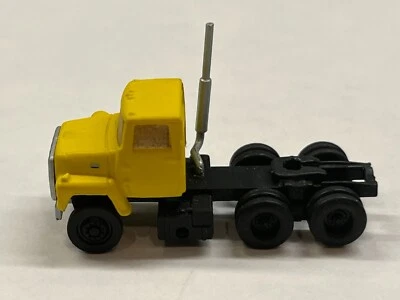 Atlas Semi Tractor Truck Ford Yellow Cab N-Scale Fast Shipping - Image 1 of 4