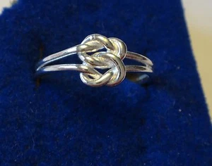 size 6 7 8 or 9 Sterling Silver Shiny Double Infinity Celtic Love Knot Ring - Picture 1 of 6
