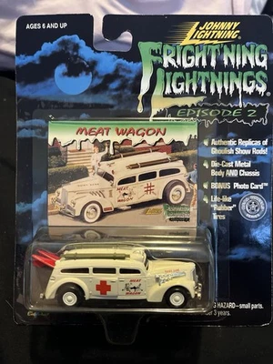 Johnny Lightning 1:64 Meat Wagon Frightning Lightnings WL эпизод 2 как новый на картонке - Изображение 1 из 4