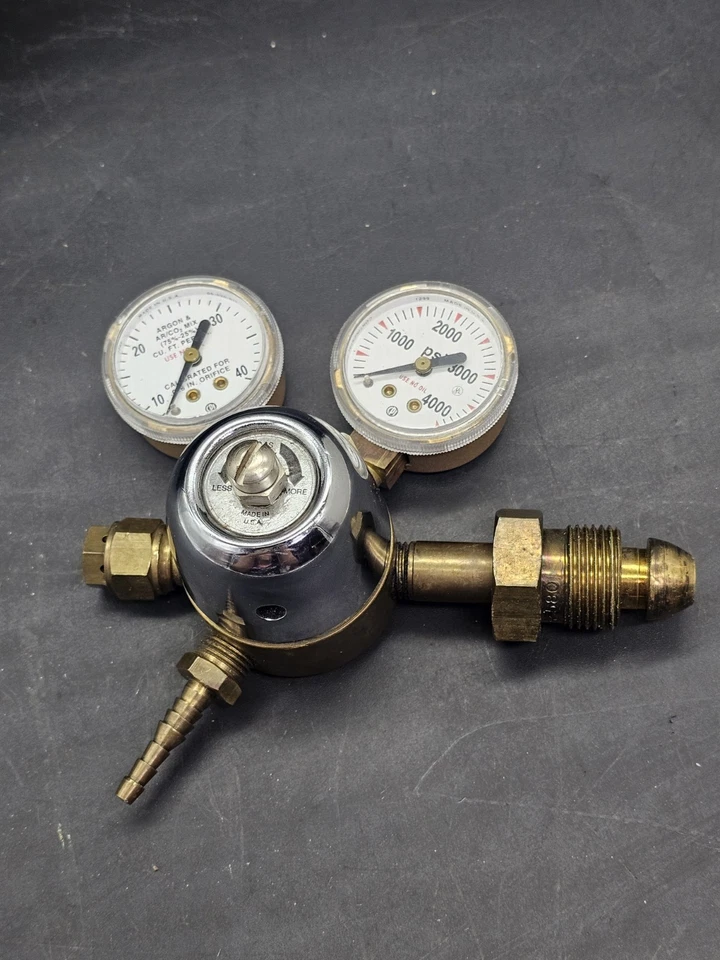 Regulador de gas comprimido UniWeld gas argón CEFG14-5 A275 latón Foto 1 de 4