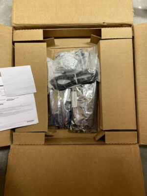 CISCO CATALYST WS-C3650-48FS-E - SWITCH - 48 PORTS - MANAGED - Image 1 of 4