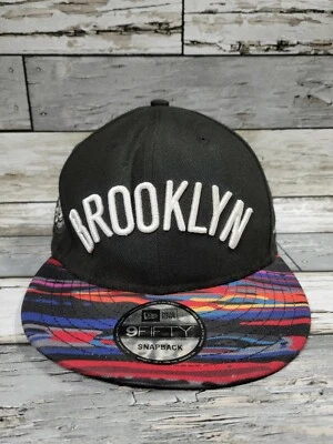 Brooklyn Nets Biggie Coogi Camuflaje City Series New Era 9Fity Snapback  Foto 1 de 4