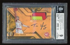 2018-19 Chronicles TRAE YOUNG Gold Standard Rookie Jersey BGS 9 AUTO 10