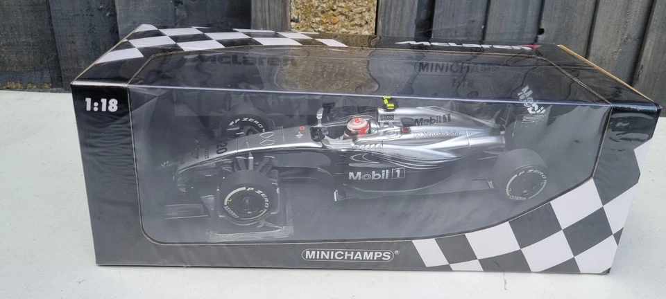 McLaren Mercedes MP4-29 K.Magnussen 2014 GP de Australia 3º 1:18 Foto 1 de 4