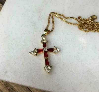 Dije colgante Santa Cruz 2 quilates rubí rojo y diamante oro amarillo de 14 k sobre cadena gratis Foto 1 de 4