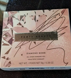 Fenty Beauty Diamond Bomb All-Over Diamond Veil Voile Effect Diamant & iT Brush - Picture 1 of 3