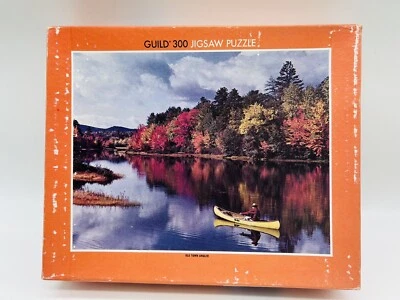 Rompecabezas Whitman Guild 300 sellado de colección 'Old Town Angler' EE. UU. Foto 1 de 4