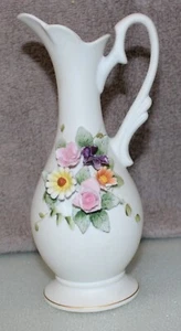 Vintage Lefton China 6 1/2" Hand-Painted Flower Bud Vase/Pitcher Japan KW829 - Picture 1 of 8