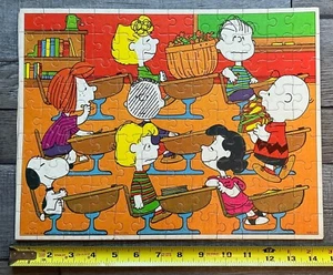 Vintage 1968 Milton Bradley Peanuts Puzzle 100 Teile komplett geklebt - Bild 1 von 2