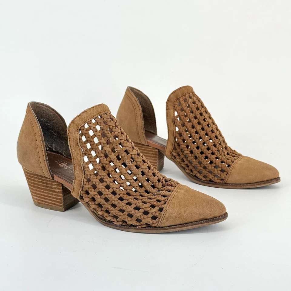 Sbicca Sycamore Woven Leather Booties Size 9.5 Block Heel Clogs Boho Western - Image 1 of 4