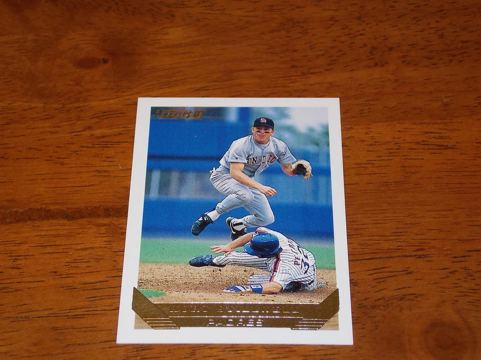 BASEBALL CARD 1993 TOPPS GOLD KURT STILLWELL #84 - Image 1 of 2