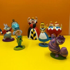 Raro Juego de Figuras de PVC de juguete de Alicia en el País de las Maravillas de la Tienda Disney Reino Unido - Imagen 1 de 6