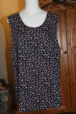 LADIES LONG COTTON TOP SIZE 18.. - Image 1 of 2