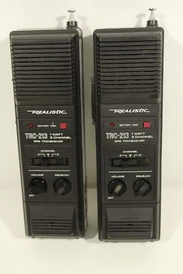 REALISIC TRC -213 (21-1636), 3 ch. walkie talkie set of two. (ref J 957) - Image 1 of 4