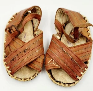 Leather Vintage Baby Huaraches Sandals Mexico 1960s Collectable - Picture 1 of 12