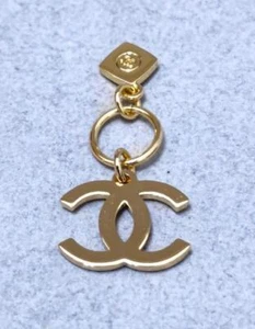 CHANEL Holiday 2023 Christmas Limited Edition Novelty CC Logo Gold Charm  - Picture 1 of 9