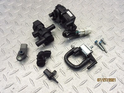 2014 12-16 Kawasaki Ninja 650 EX650R Throttle Actuator TPS Air MAP Sensors Valve - Image 1 of 4