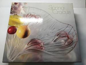 HOME BEAUTIFUL; SPRING CROCUS SA583/545 DIVIDED SERVER 16-1/2" WEST GERMANY - Picture 1 of 5